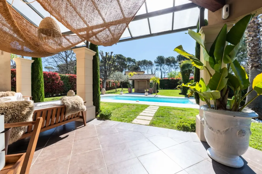 Residence Villa 205m2 Piscine Chauffée – közel Cannes