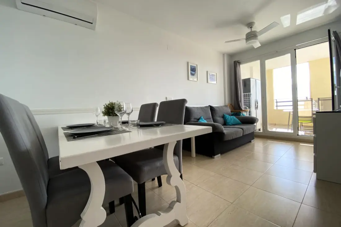 Vistamar Apartman: úszómedence és csodálatos panorámás terasz