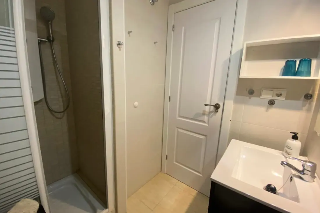 Vistamar Apartman: úszómedence és csodálatos panorámás terasz