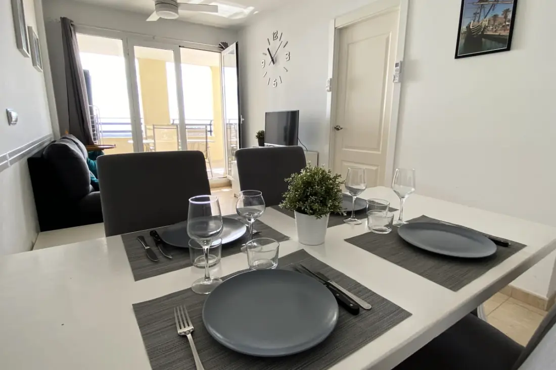 Vistamar Apartman: úszómedence és csodálatos panorámás terasz