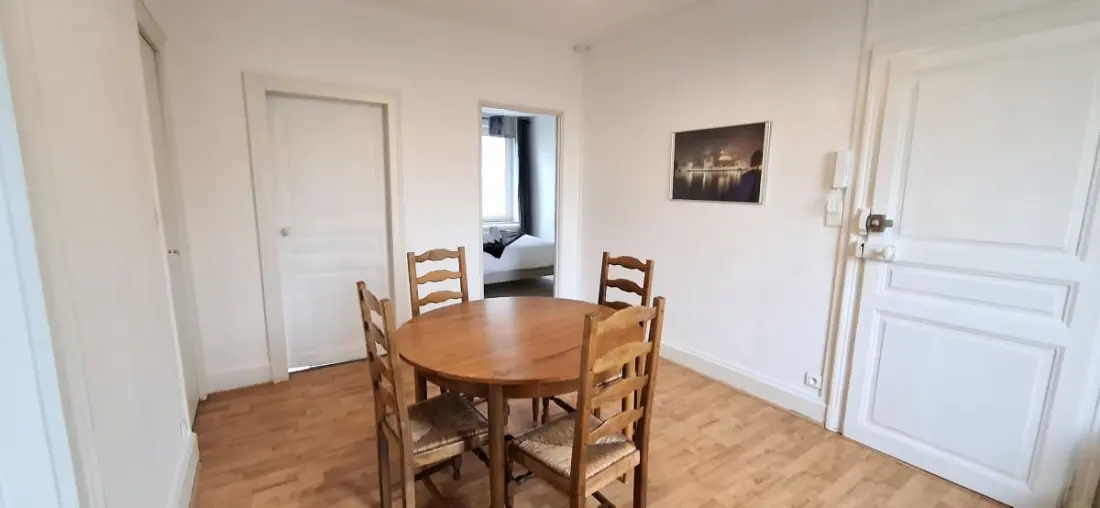 Hôtel Des Cousins - Anais / Apartman 4 személy Nancy