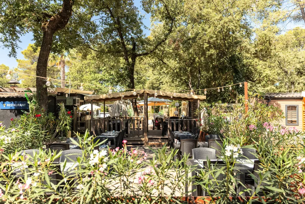 Camping Domaine de la Sainte Baume4 Sterren★★★★