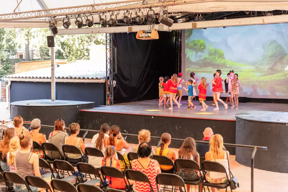 Camping Domaine de la Sainte Baume4 Sterren★★★★