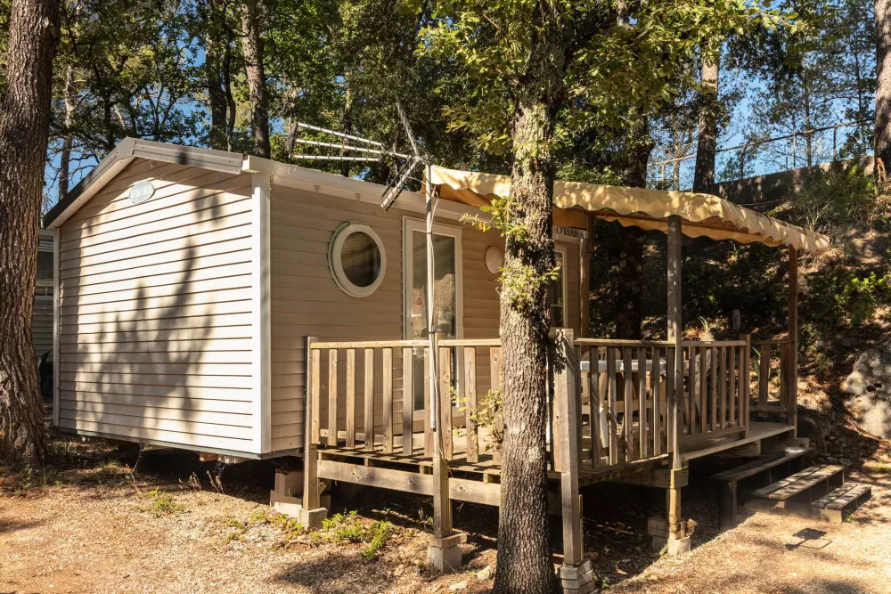 Camping Domaine de la Sainte Baume4 Sterren★★★★