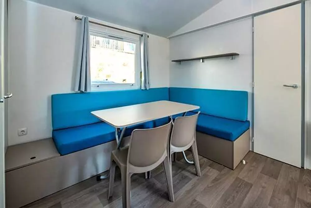 Camping Domaine de la Sainte Baume4 Sterren★★★★