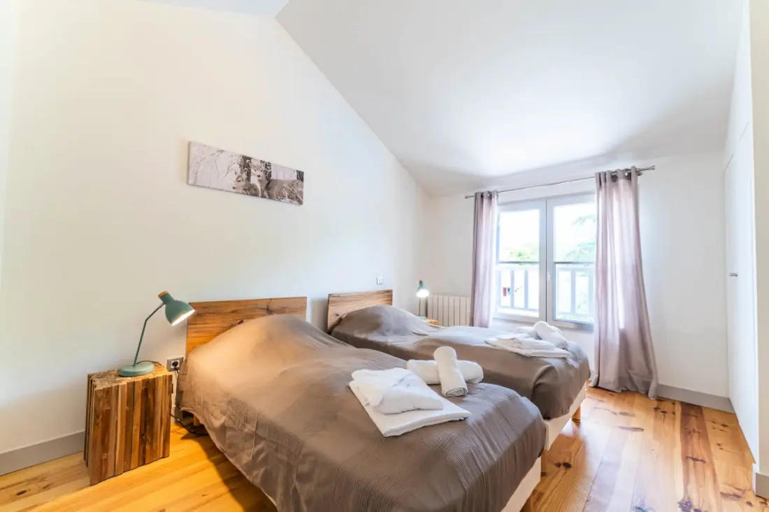 Cocon Sous Les Pins - Cottage Pined & Swimming pool