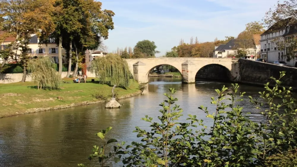 Campsite Romanée Le Grand Paris - Nie.