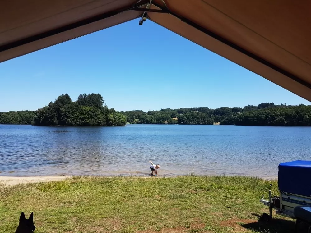 Blumen Camping Le Port de Neuvic 2 Sterne★★