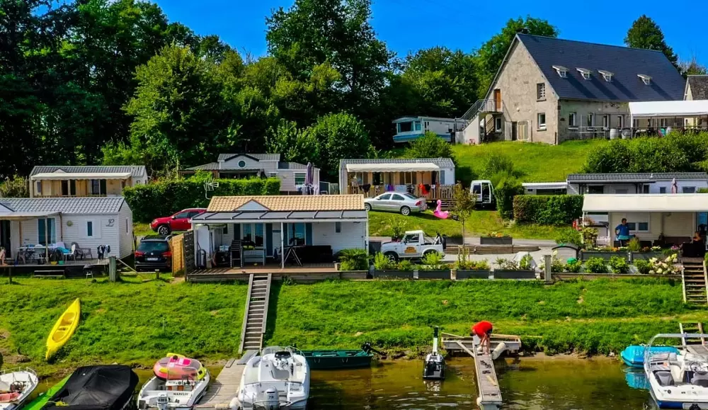 Blumen Camping Le Port de Neuvic 2 Sterne★★