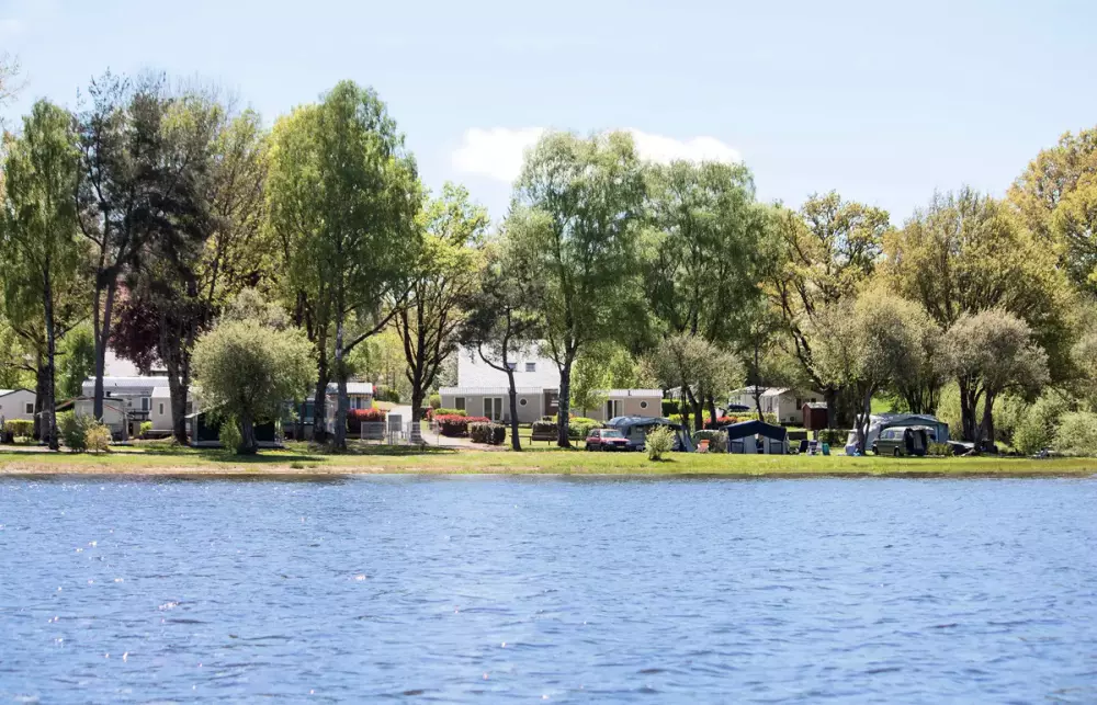 Blumen Camping Le Port de Neuvic 2 Sterne★★