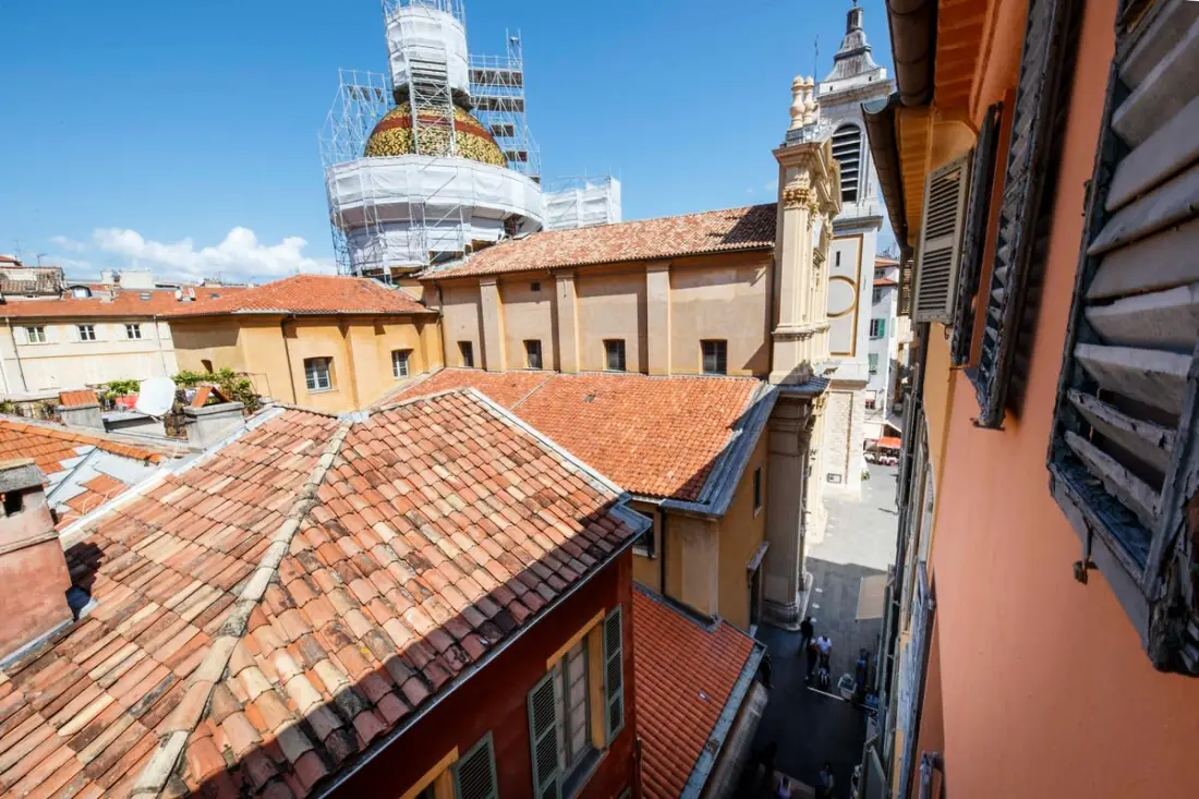 06a2 - Cuore di Vecchia Nizza: Bellissimo appartamento ristrutturato
