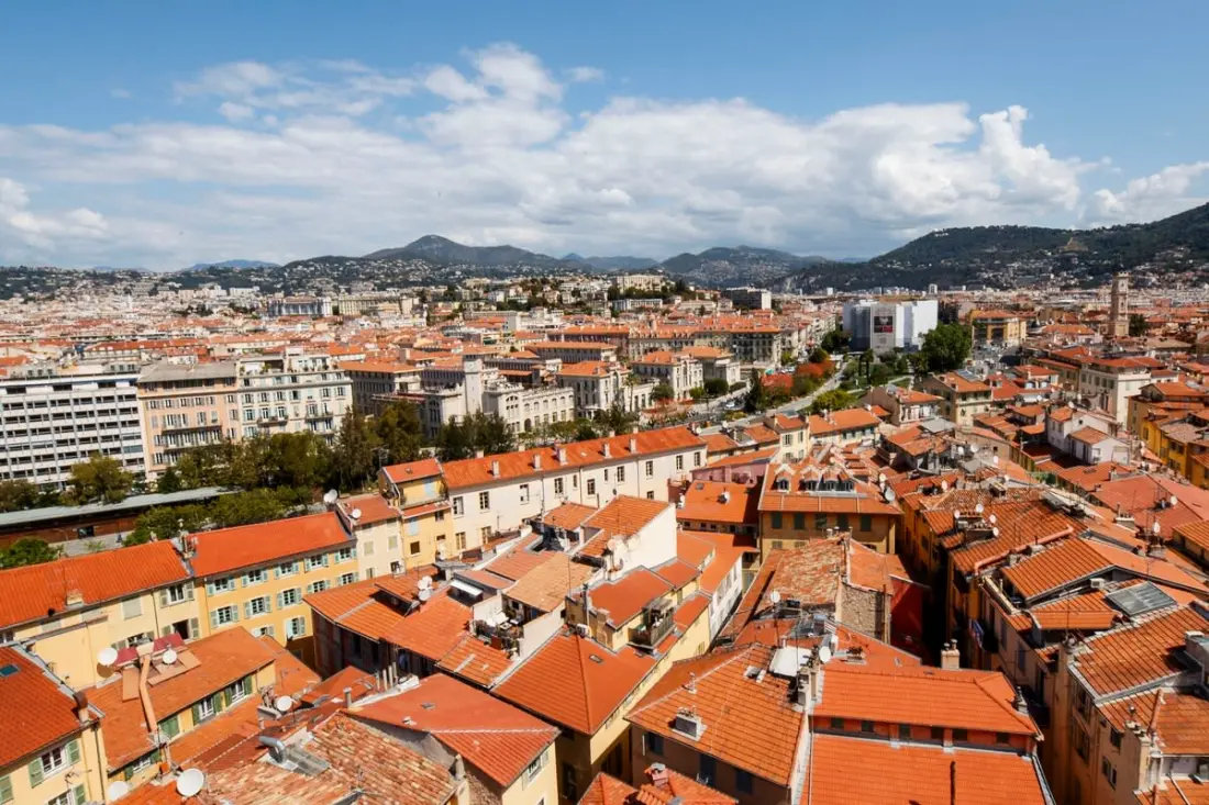 06a2 - Cuore di Vecchia Nizza: Bellissimo appartamento ristrutturato