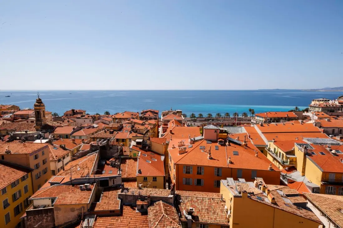 06a2 - Cuore di Vecchia Nizza: Bellissimo appartamento ristrutturato