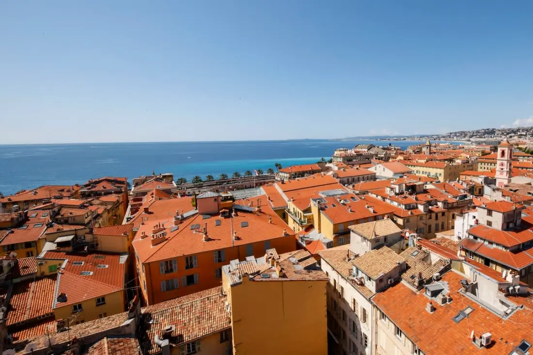 06a2 - Cuore di Vecchia Nizza: Bellissimo appartamento ristrutturato