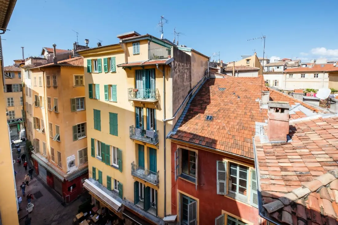 06a2 - Cuore di Vecchia Nizza: Bellissimo appartamento ristrutturato