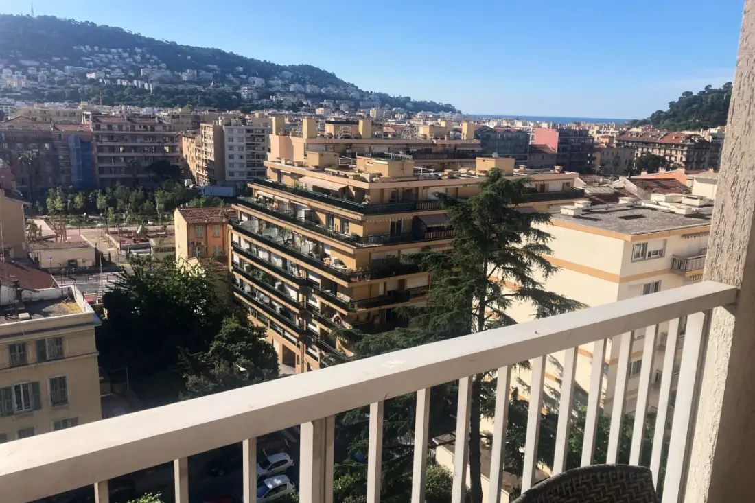 Appartamento famiglia con 2 letti bambini / parcheggio centrale