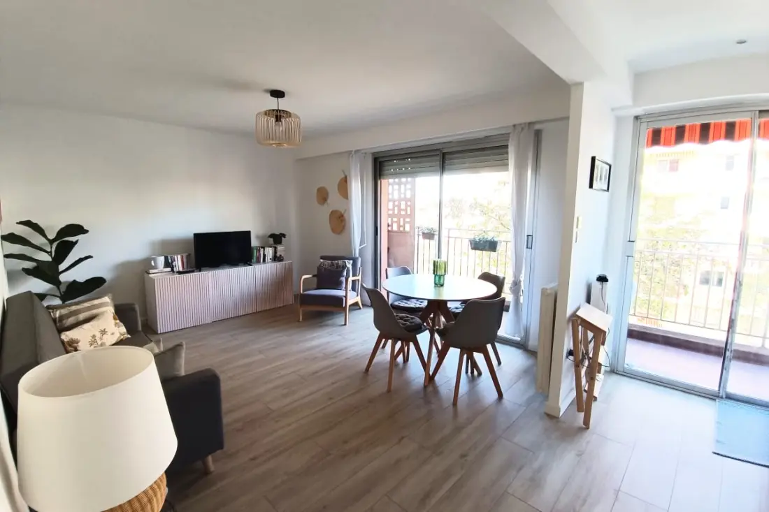 Apartament 2 pokoje - Wifi i Balkon