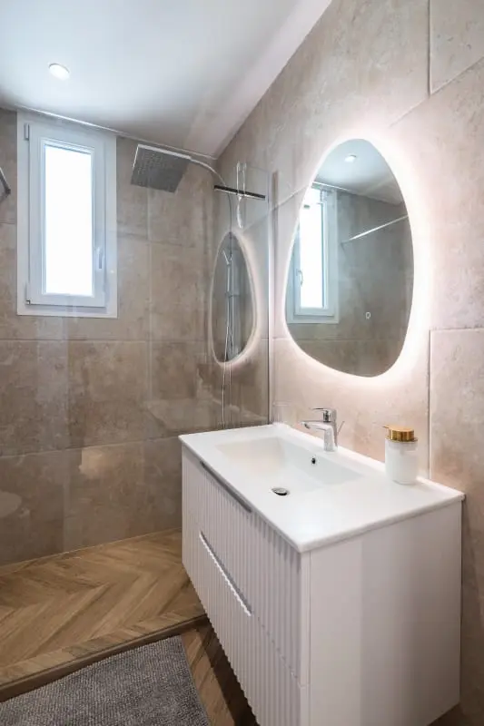 Apartmantervezés, közeli strandok De Nizza
