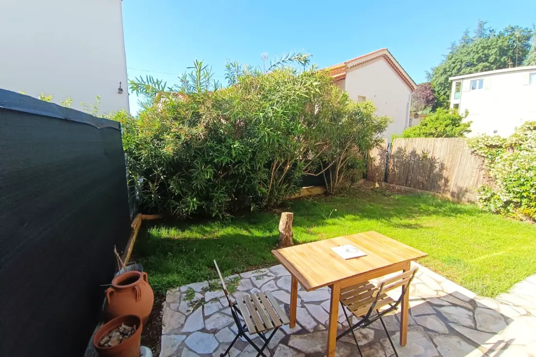 Appartamento ristrutturato con terrazza e giardino