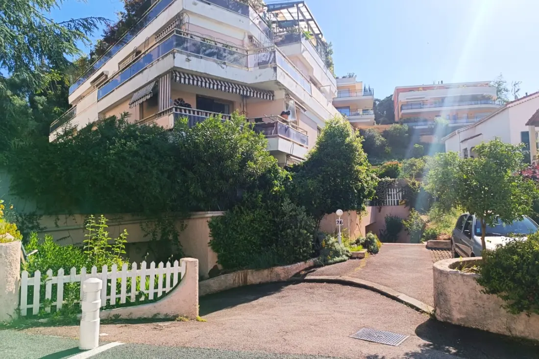 Appartamento ristrutturato con terrazza e giardino