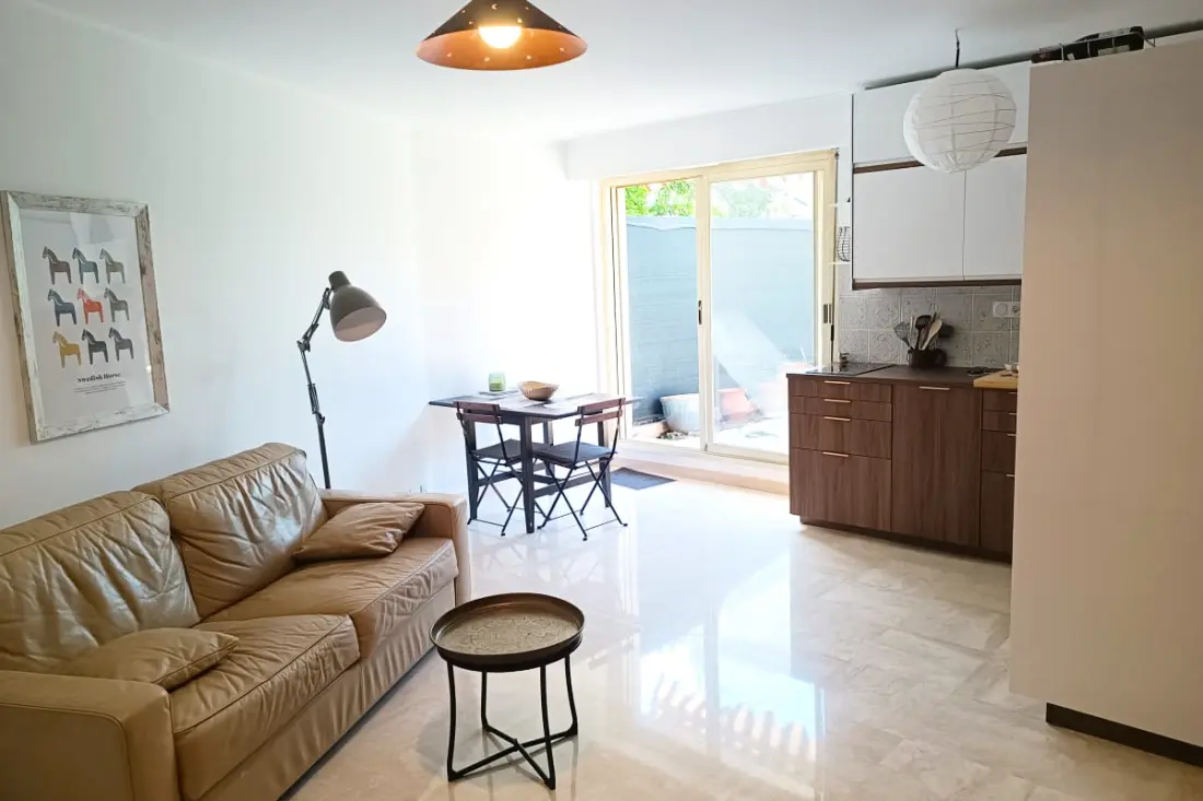 Appartamento ristrutturato con terrazza e giardino