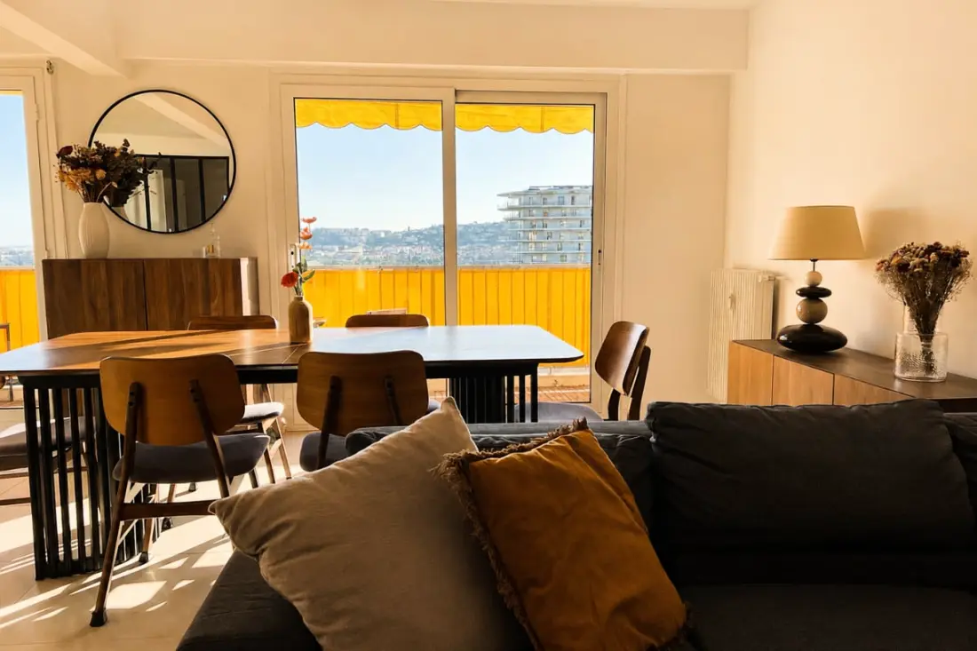 Appartamento ristrutturato con terrazza e vista persa
