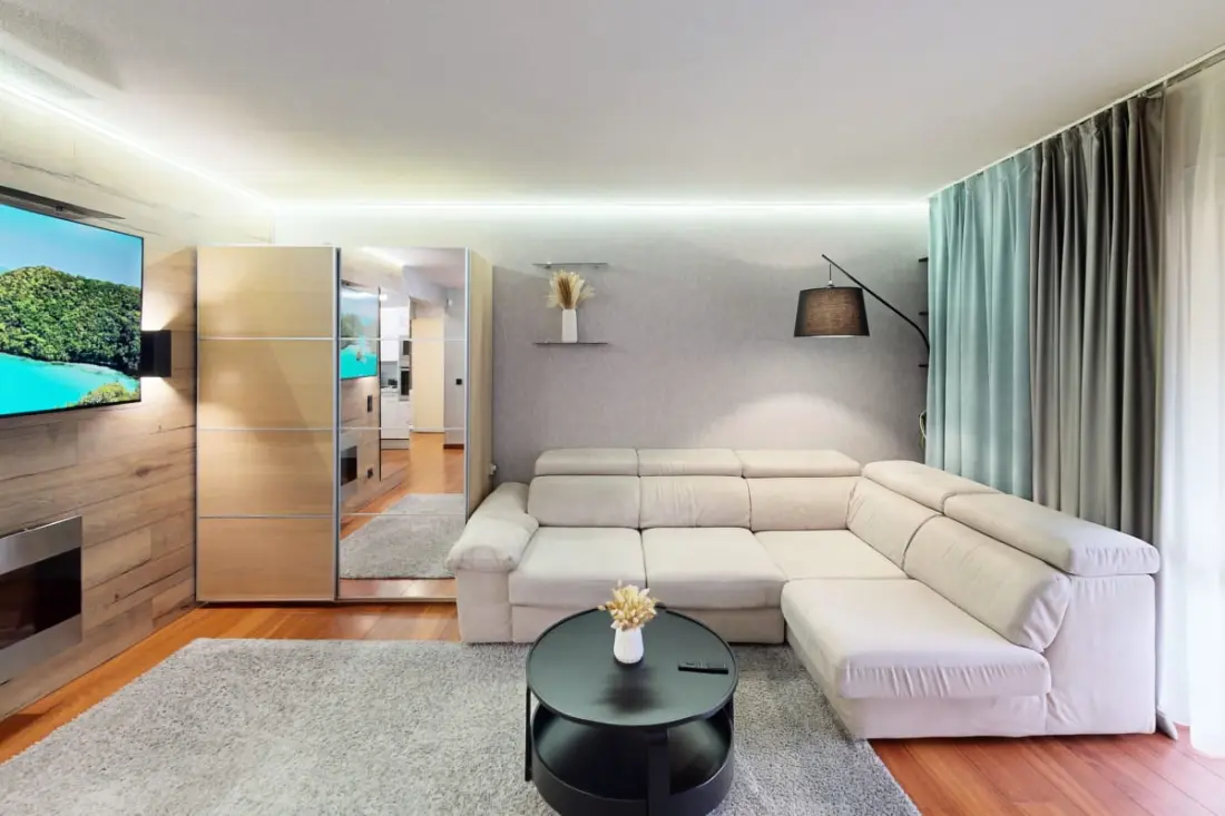 Piękny apartament z balkonem - 5 minut od plaży