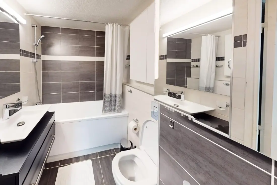 Piękny apartament z balkonem - 5 minut od plaży