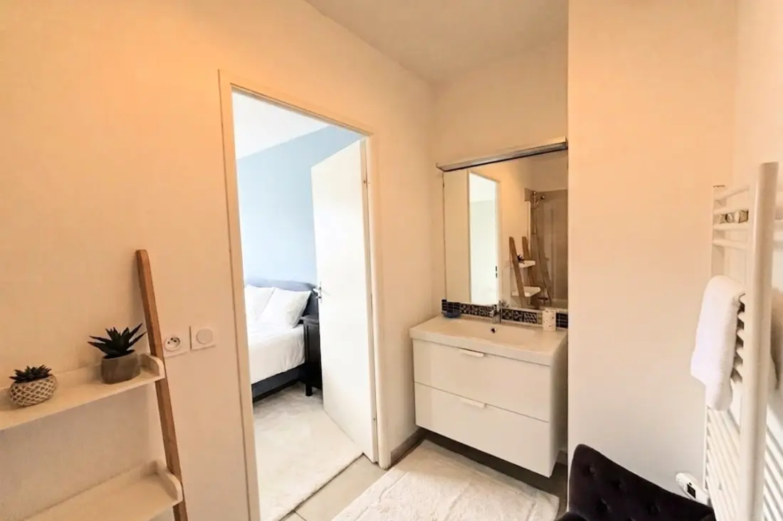 Bel Appart Avec Terrasse &amp; Parking Privée à Nice