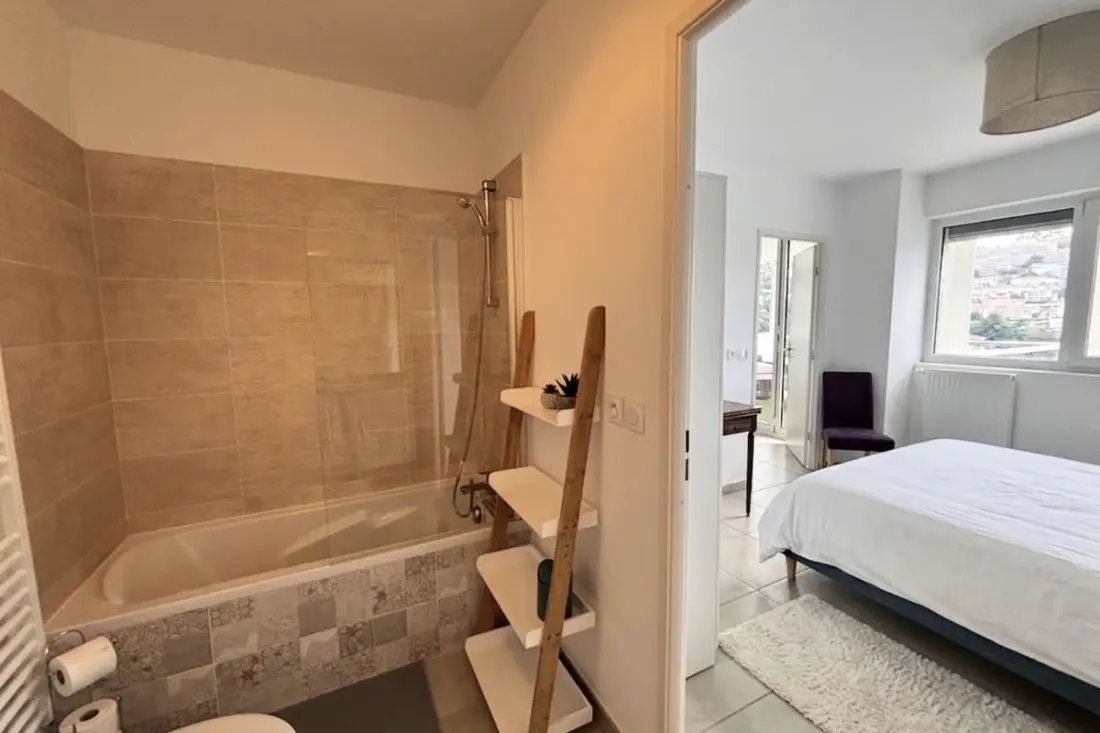 Bel Appart Avec Terrasse &amp; Parking Privée à Nice