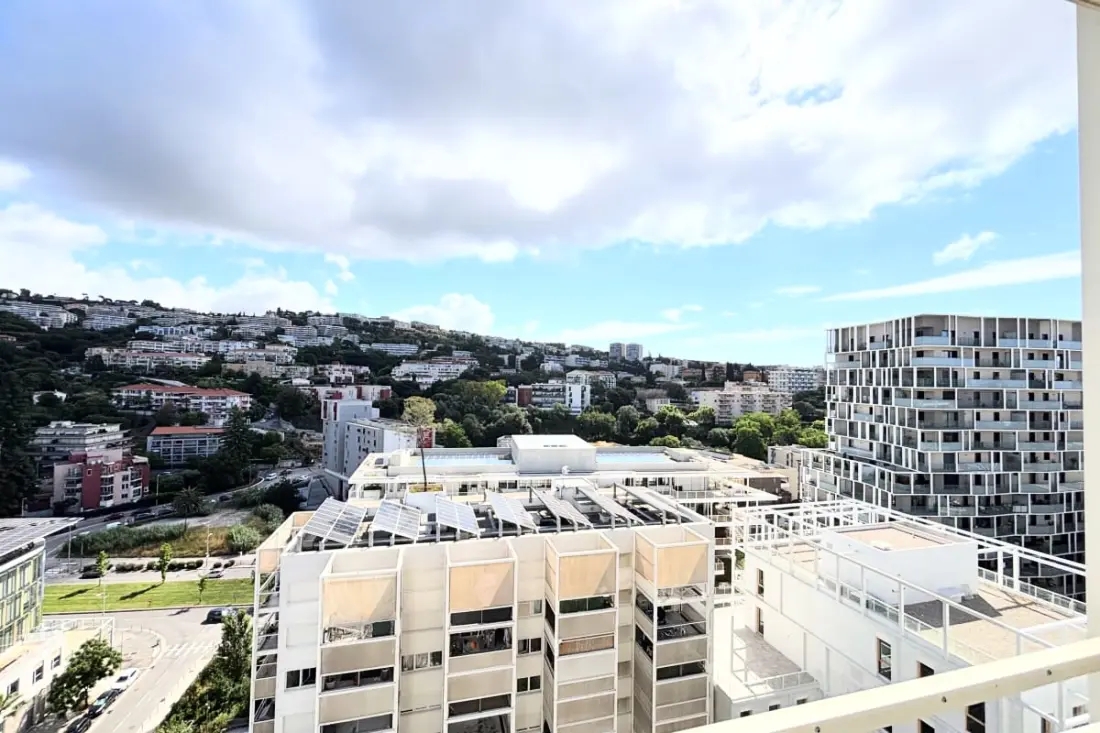Bel Appart Avec Terrasse &amp; Parking Privée à Nice