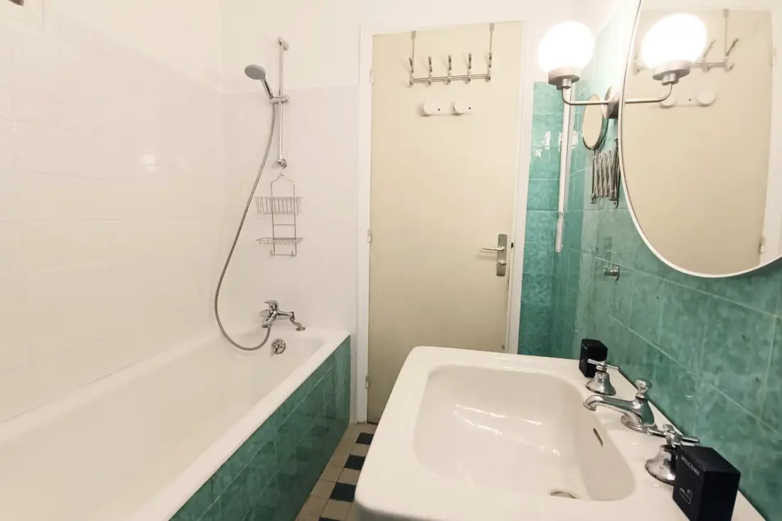 Charming T1 con terrazza e vista mare