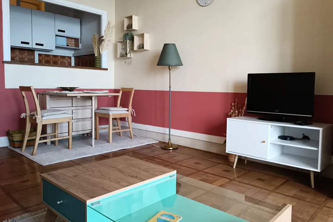 Charming T1 con terrazza e vista mare