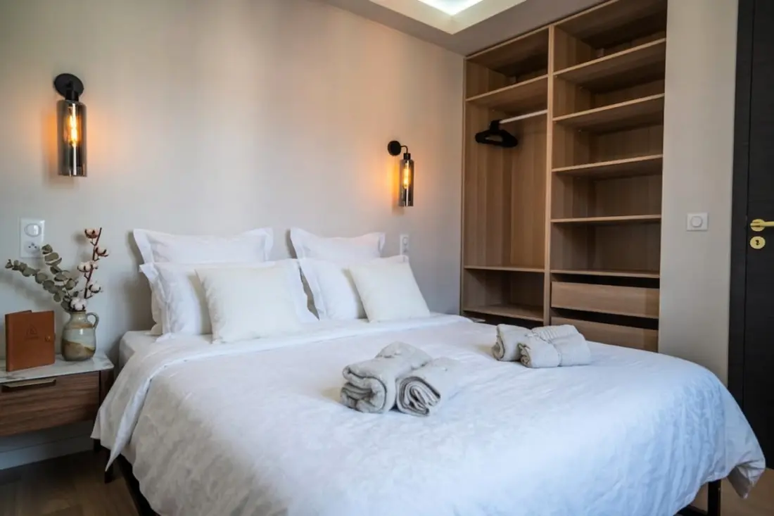 Cosy 3 Coeurs Au Coeur du Quartier Du Port!