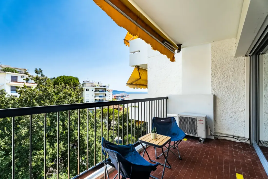 Lantern View Azur -
