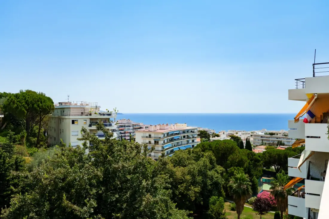 Lantern View Azur -