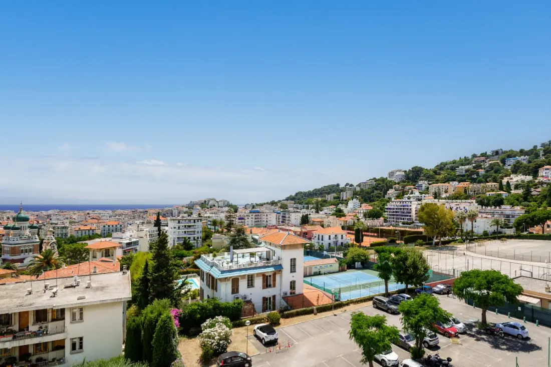 La bella panoramica con terrazza -