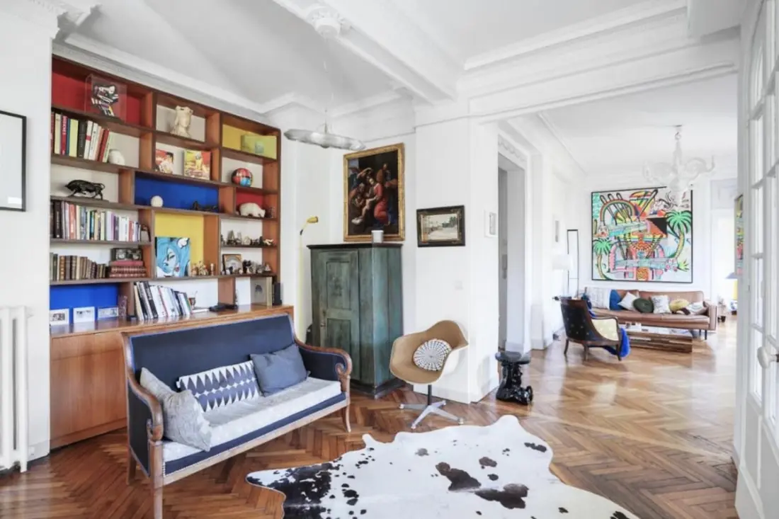 Luxuriöse Wohnung mit Terrasse und Parkplatz