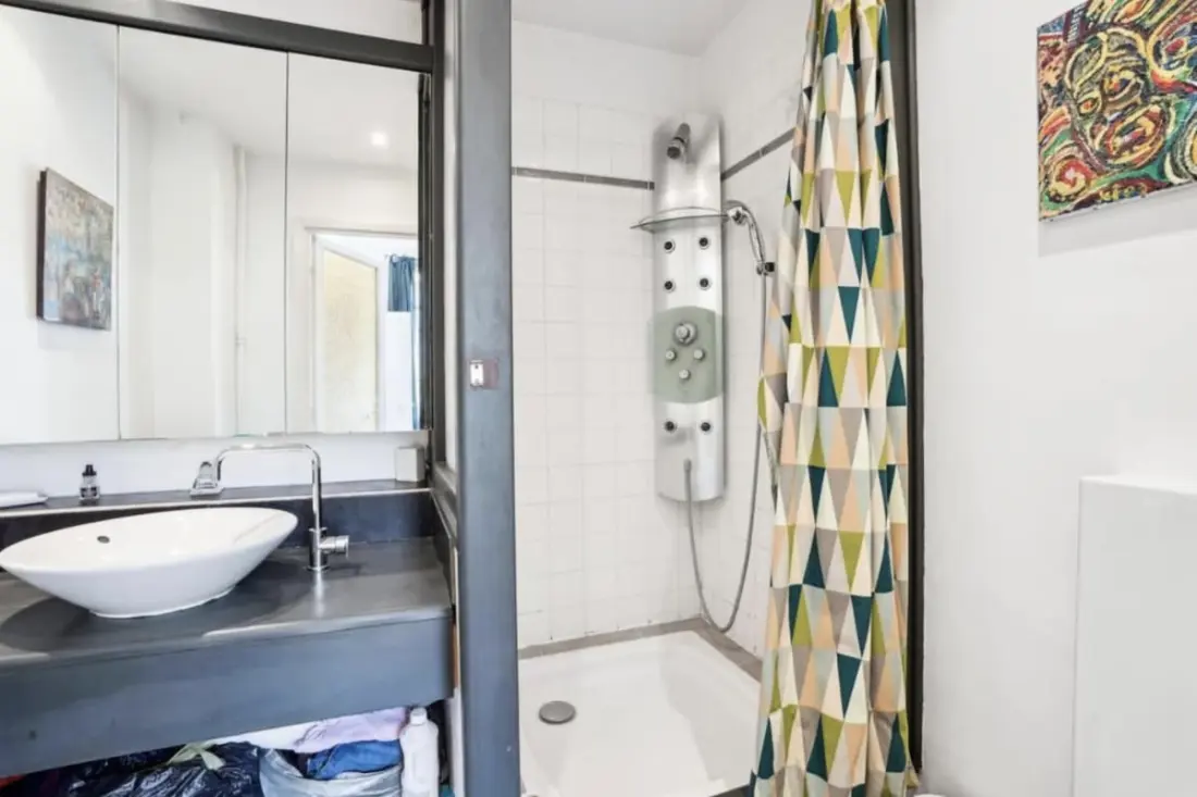 Luxuriöse Wohnung mit Terrasse und Parkplatz