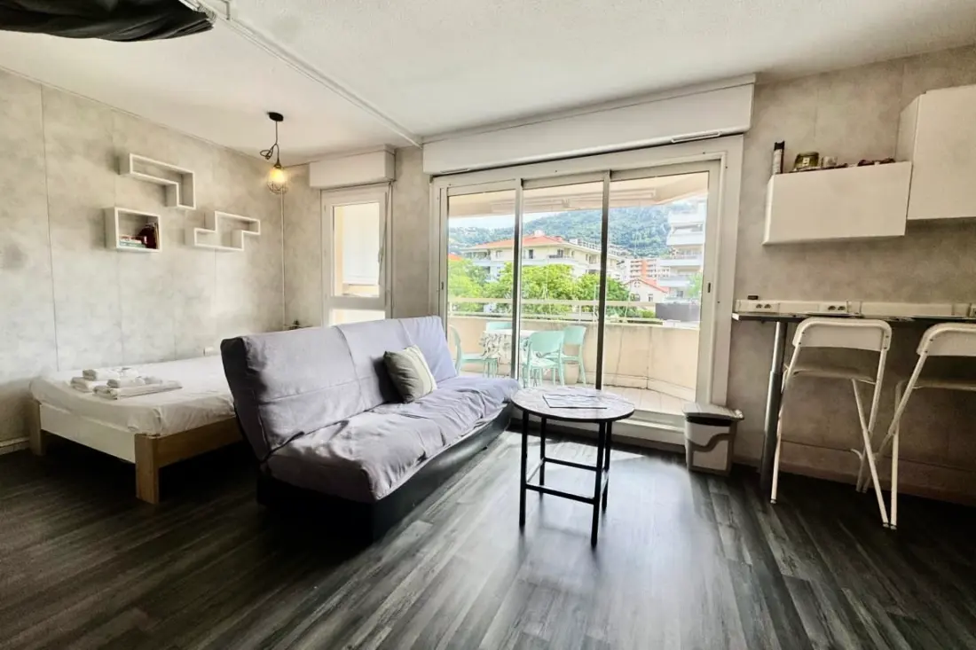 Studio Lumineux Avec Terrasse Près Du Tram