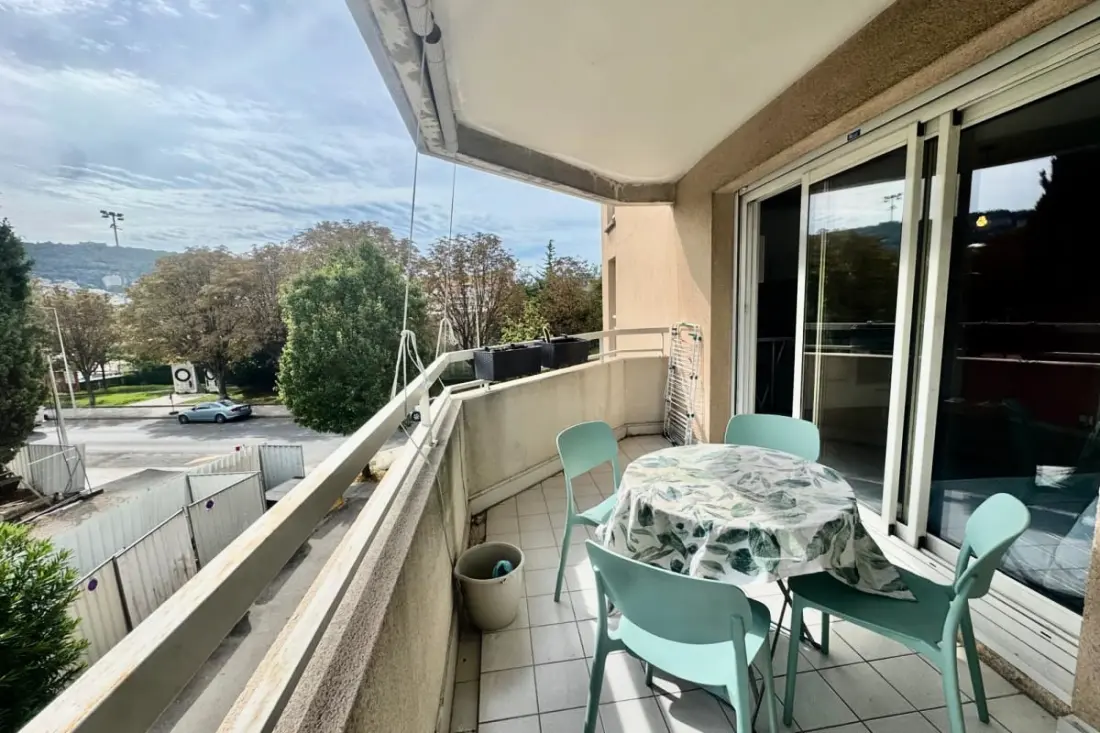 Studio Lumineux Avec Terrasse Près Du Tram