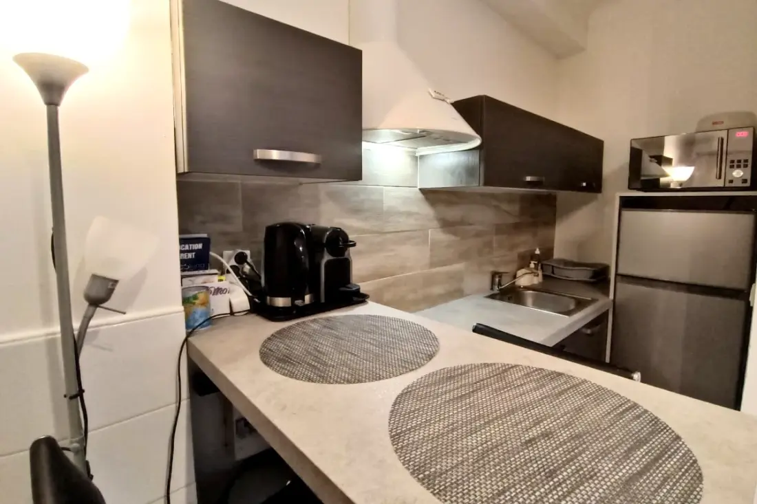 Studio Lumineux et Calme in Nice