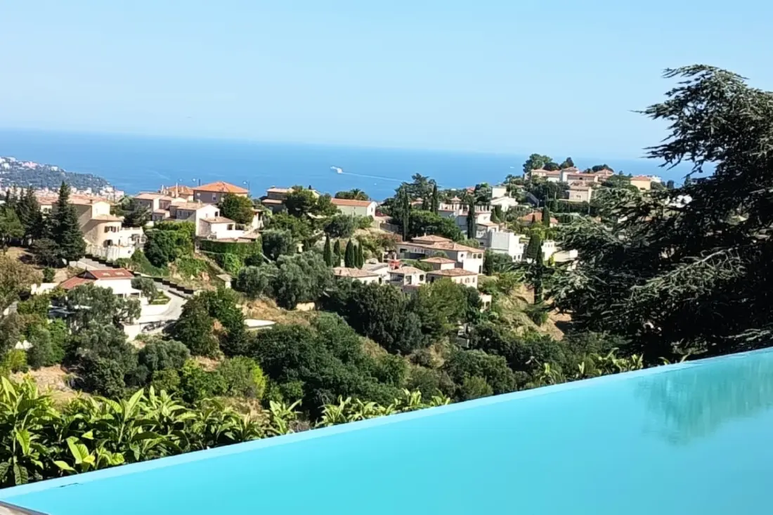 Gyönyörű Villa Sea & Hegy Nézet az úszási medencével