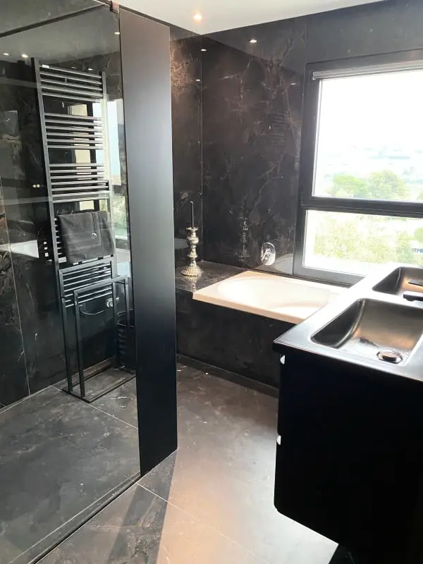 Gyönyörű Villa Sea & Hegy Nézet az úszási medencével