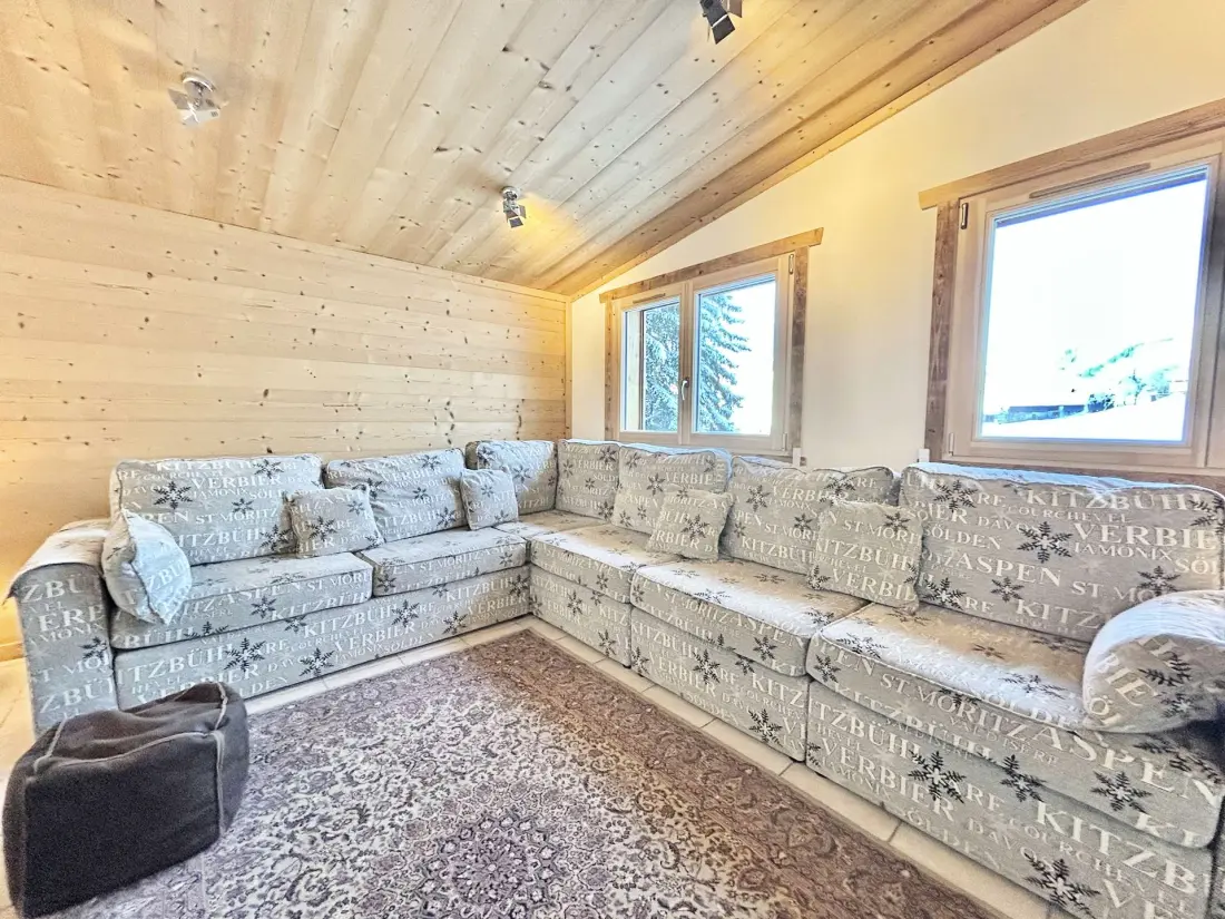 Chalet Varni
