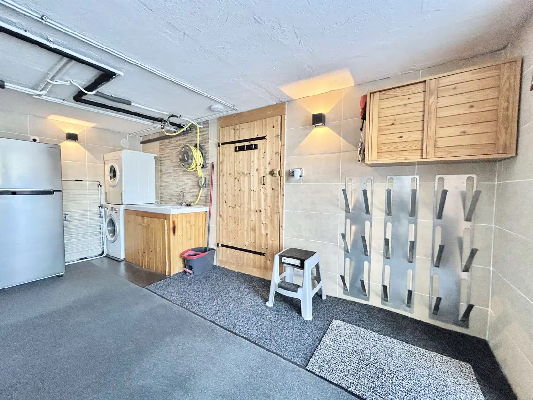 Chalet Varni