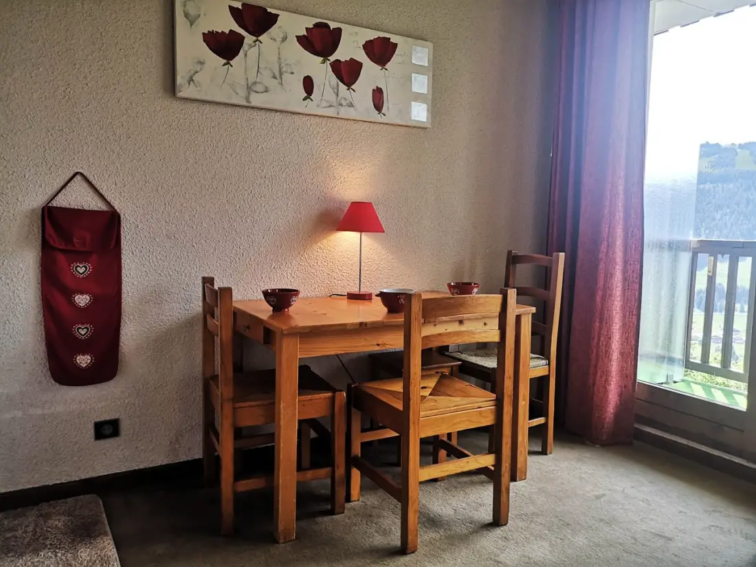 Le Reguet Residence