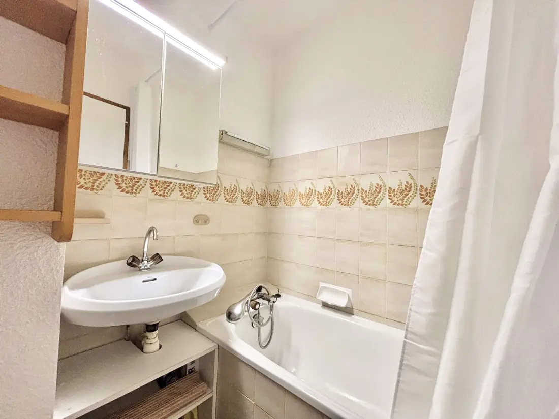 Le Reguet Residence