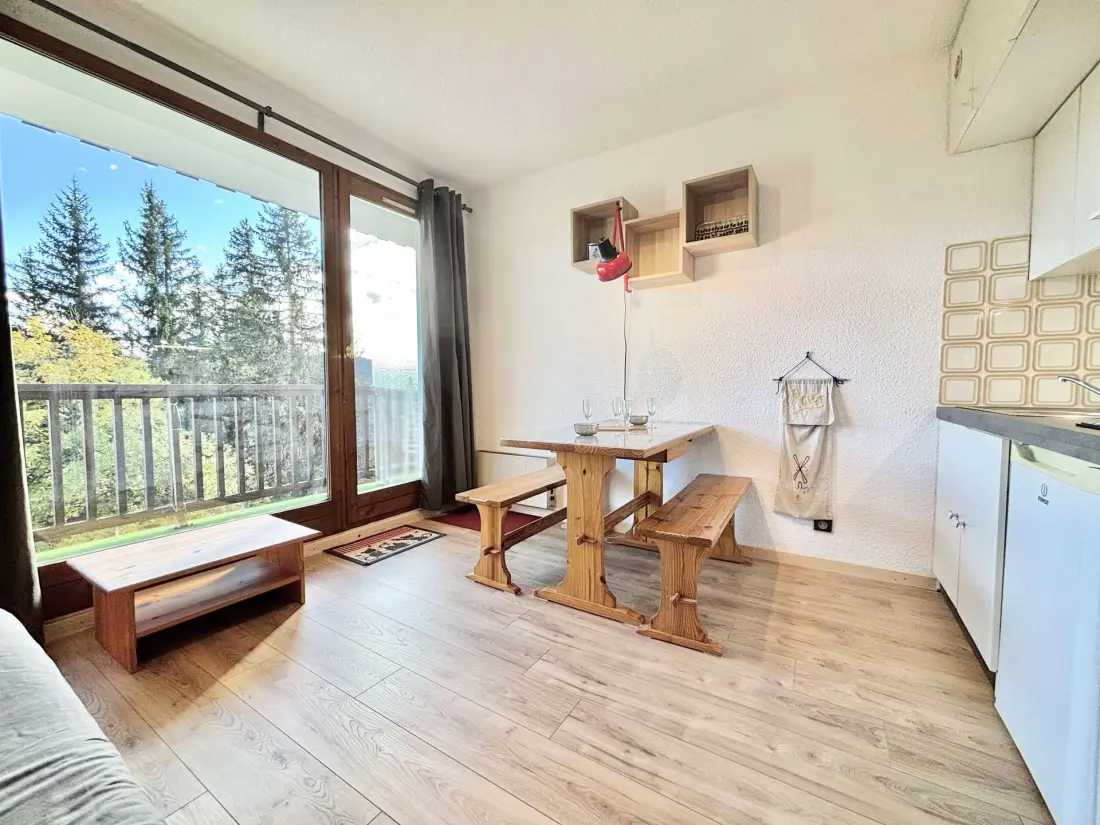 Le Reguet Residence