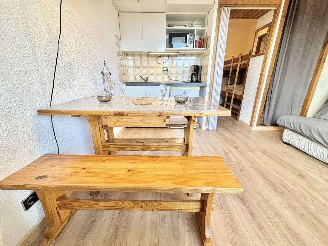 Le Reguet Residence